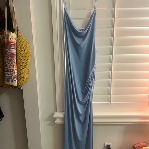 LOVERS + FRIENDS ODESSA GOWN PERIWINKLE LARGE - Picture 3 of 4